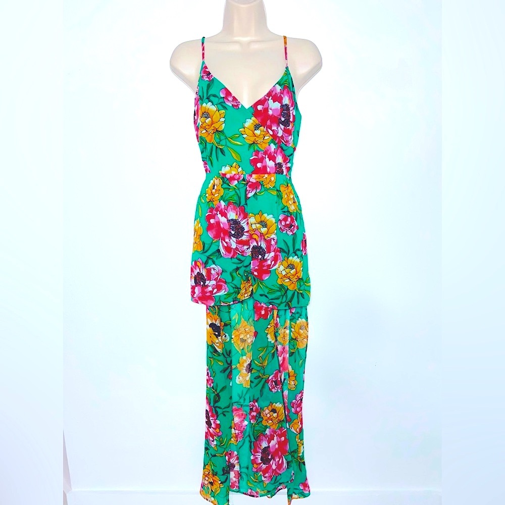 Guess dress with shorts